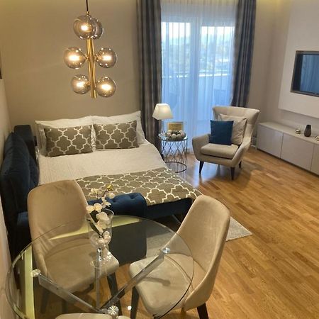 Tiffany Lux Apartment 트레빈예 외부 사진
